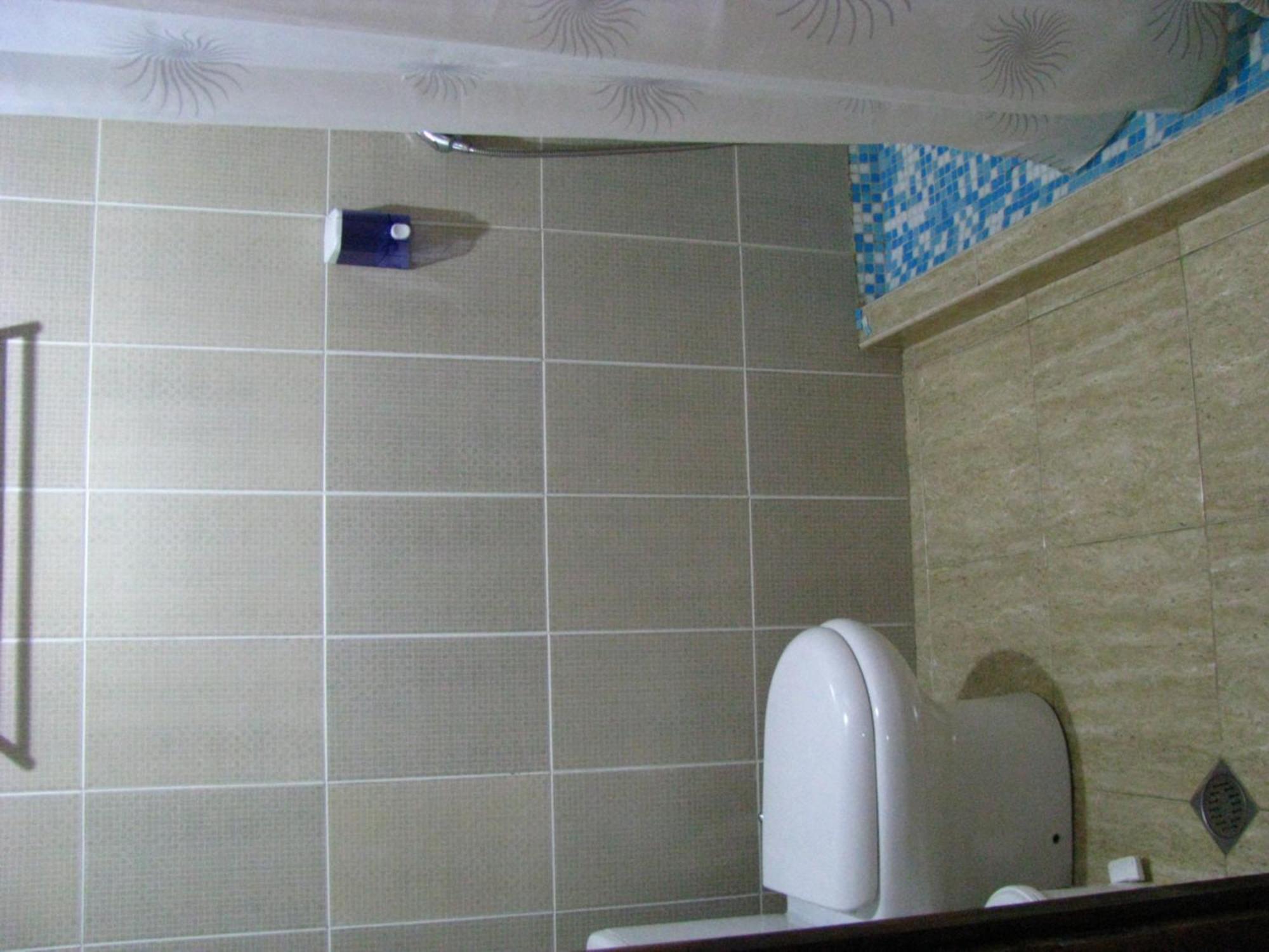 Guest House Shina Omalo Habitación foto