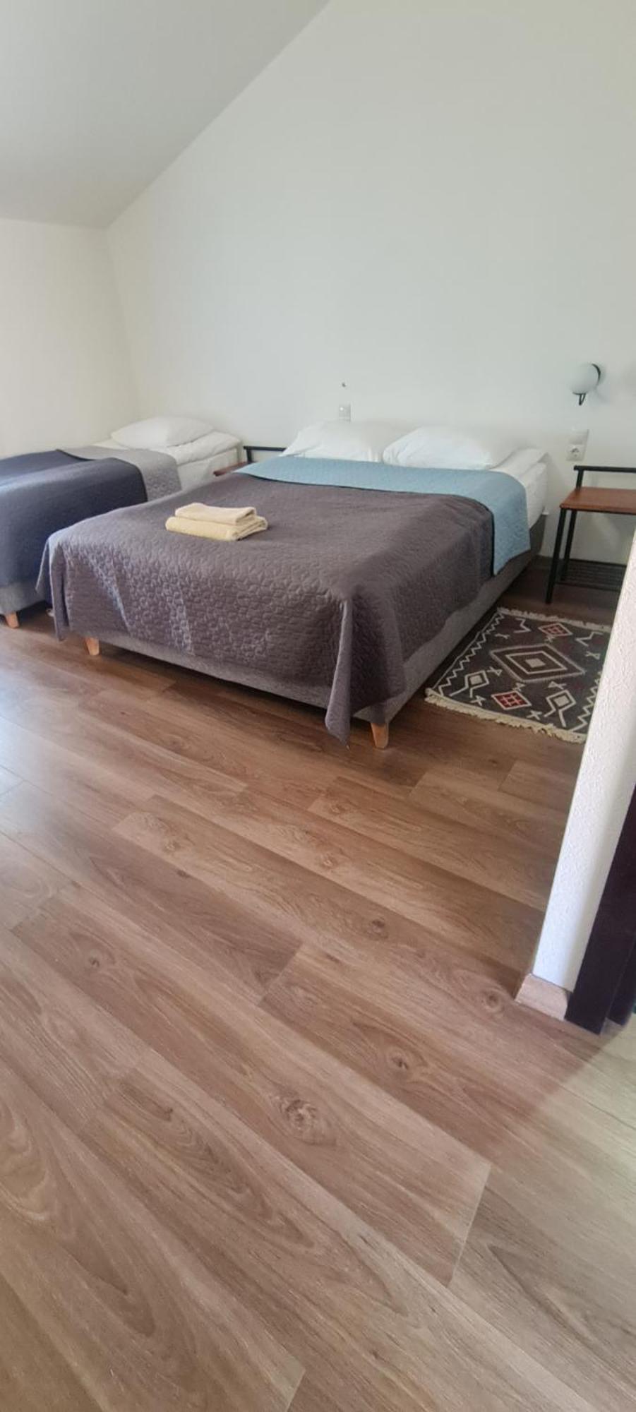 Guest House Shina Omalo Exterior foto